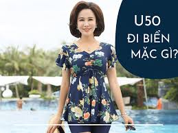 Cách phối đồ đi biển cho nữ trung niên giúp che khuyết điểm vòng hai 