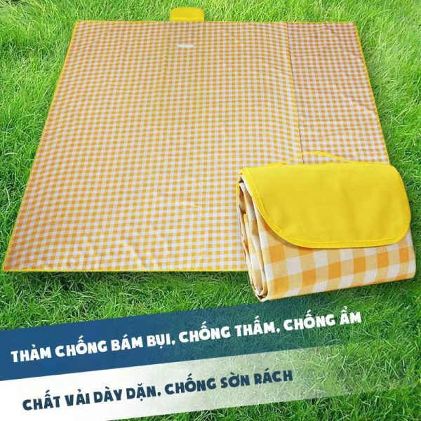 Thảm picnic trải bãi cỏ